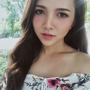 Meet your Posher, Selina